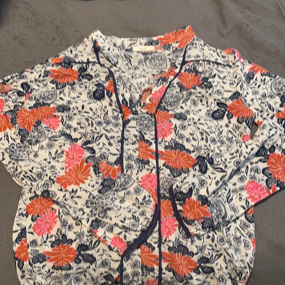 Flower blouse - Picture 2 of 2